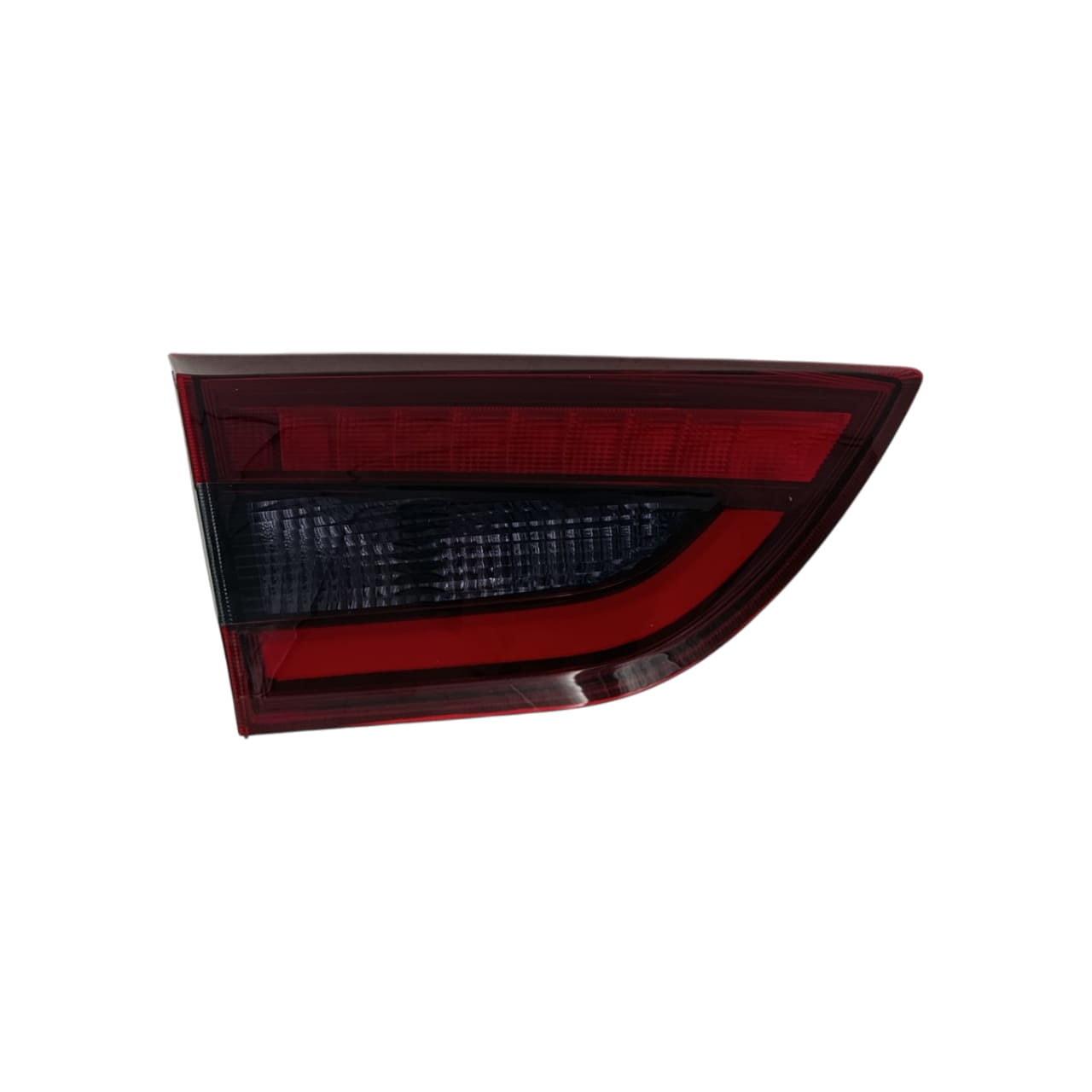 چراغ-عقب-روی-صندوق-بی-ای-سی-X3-پرو-سمت-راننده.jpg چراغ عقب روی صندوق بی ای سی X3 پرو سمت راننده - تصویر 1